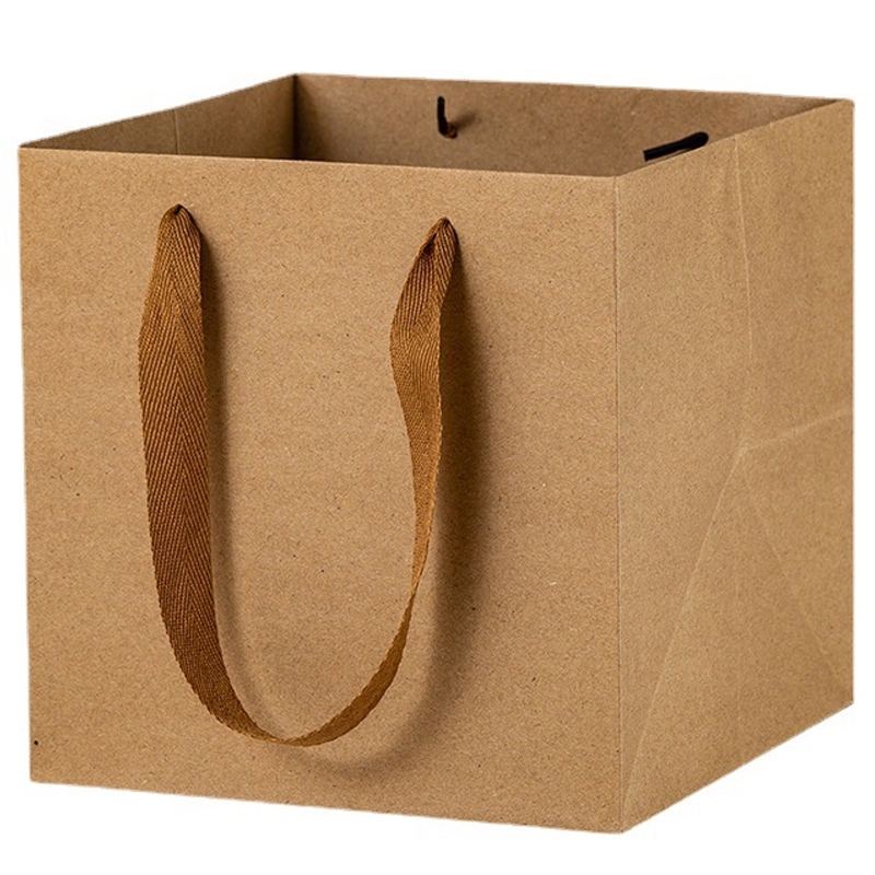 Пакет для торта крафтовый 35х35х35 см (снаружи на дне следы ручки)  | Фото — Магазин Andy Chef  1