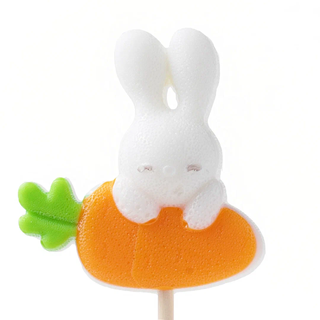 Леденец на палочке «Зайчик с морковкой» без сахара, 40 г  | Фото — Магазин Andy Chef  1